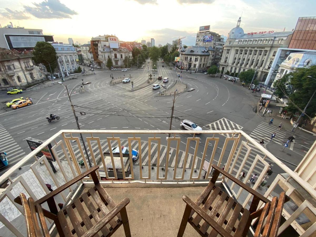 2 Bedroom Apartment With Amazing View In City Center ブカレスト エクステリア 写真