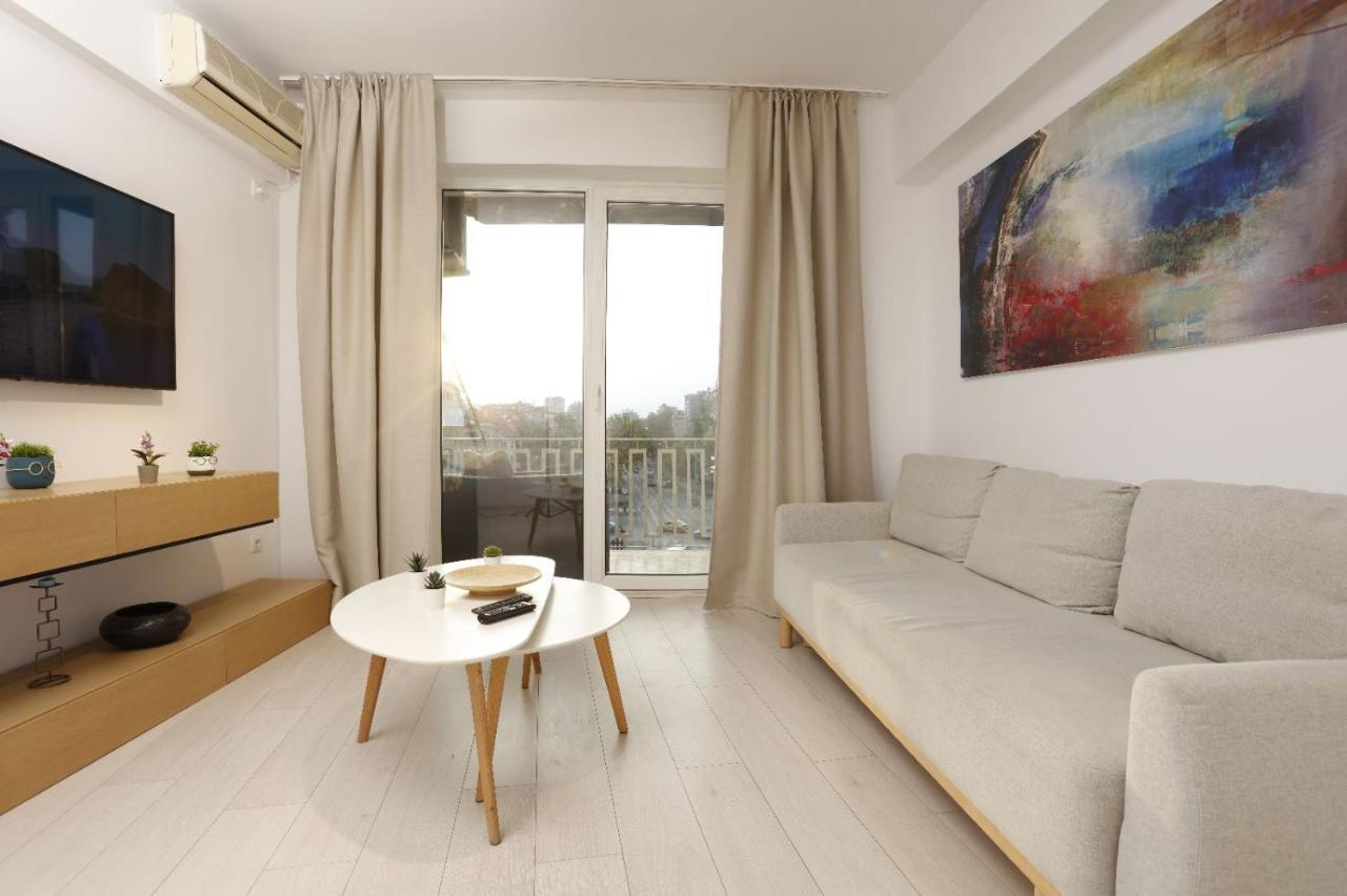 2 Bedroom Apartment With Amazing View In City Center ブカレスト エクステリア 写真